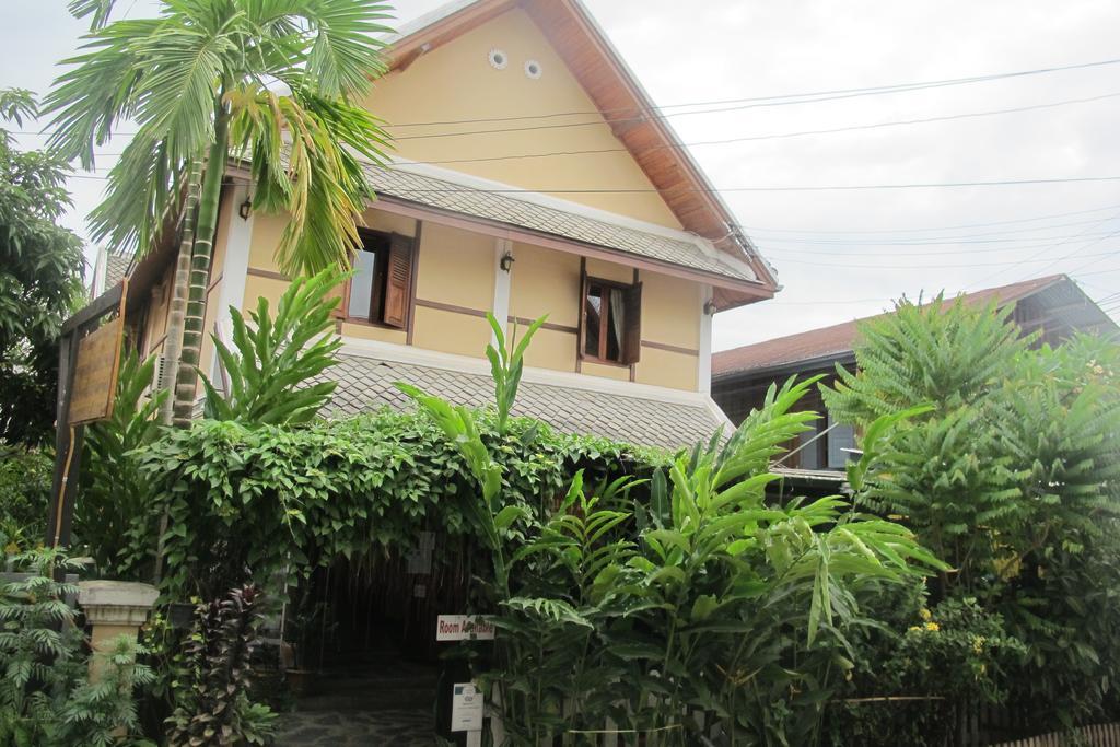 Golden Lotus Place Hotel Luang Prabang Exterior photo