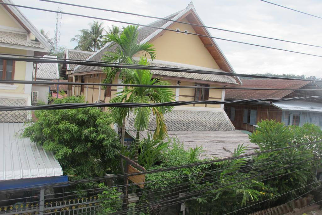 Golden Lotus Place Hotel Luang Prabang Exterior photo