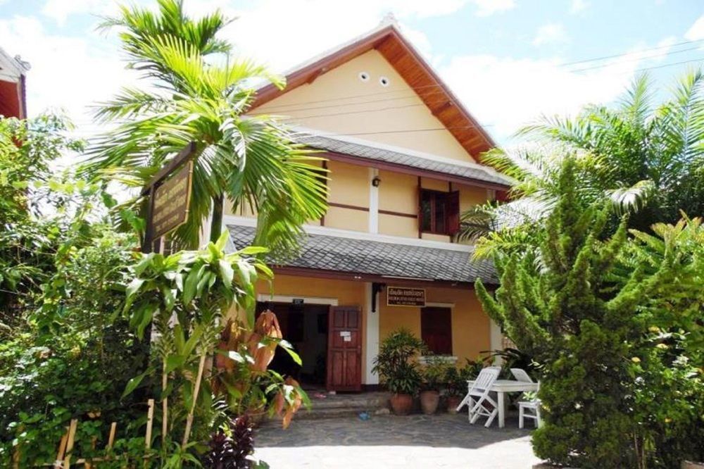 Golden Lotus Place Hotel Luang Prabang Exterior photo